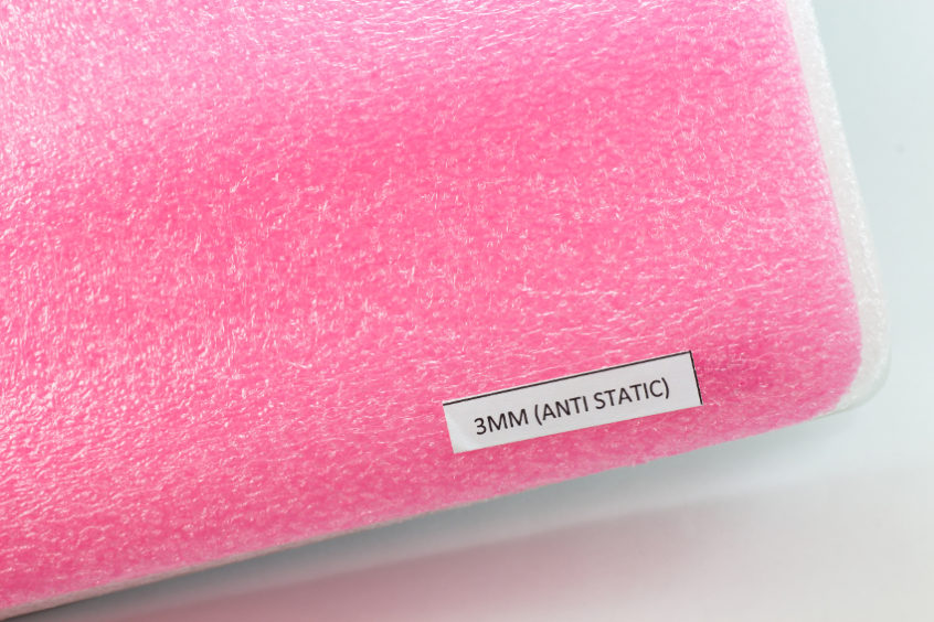粉红色泡沫的硬盘